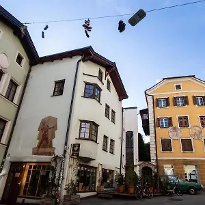 https://montagu-hostel.innsbruckaustriahotels.com